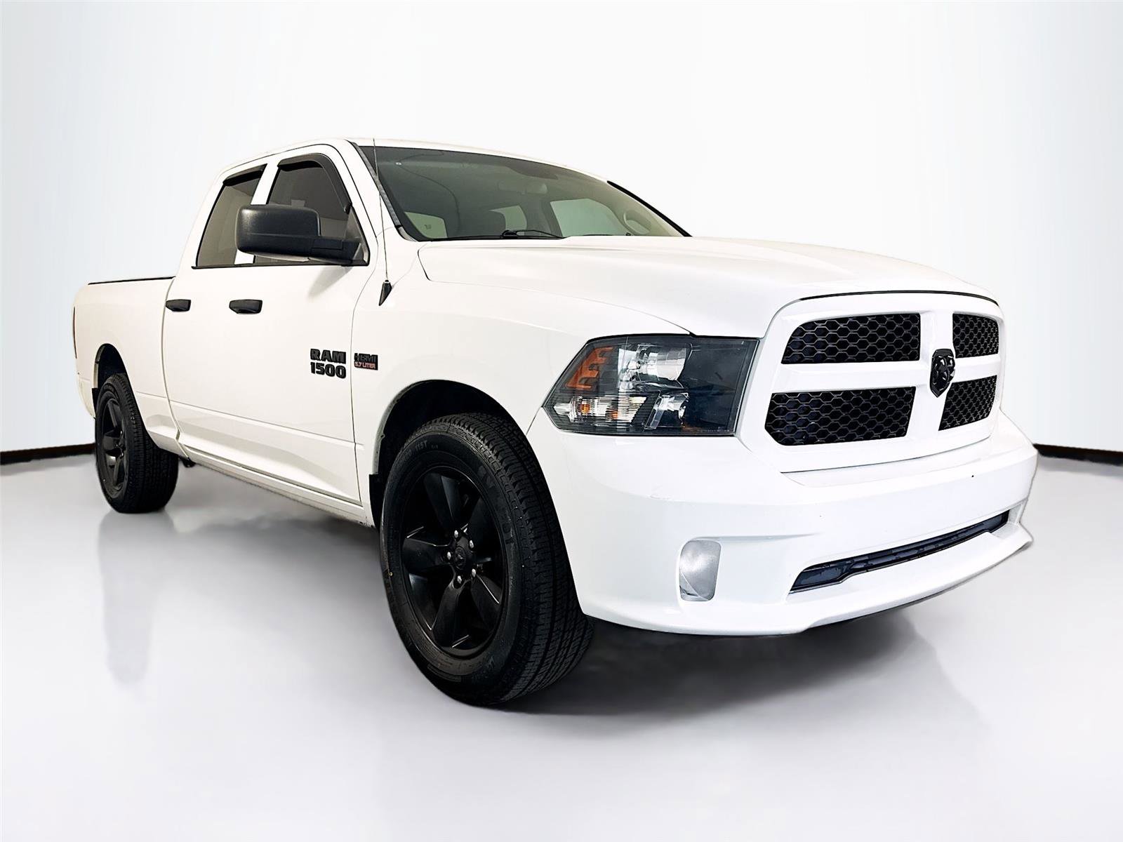Used 2018 RAM 1500 Express RWD image 27