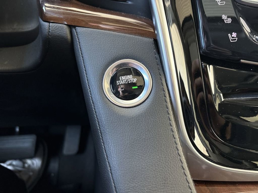 Certified 2020 Cadillac Escalade ESV Premium Luxury w/ Escalade Sport Edition image 17