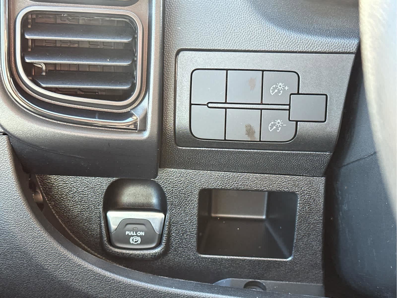 New 2025 RAM ProMaster 2500 FWD image 31
