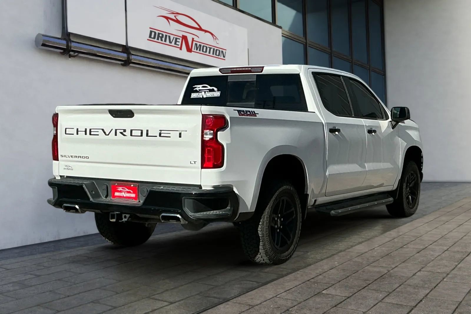 Used 2020 Chevrolet Silverado 1500 LT Trail Boss image 4