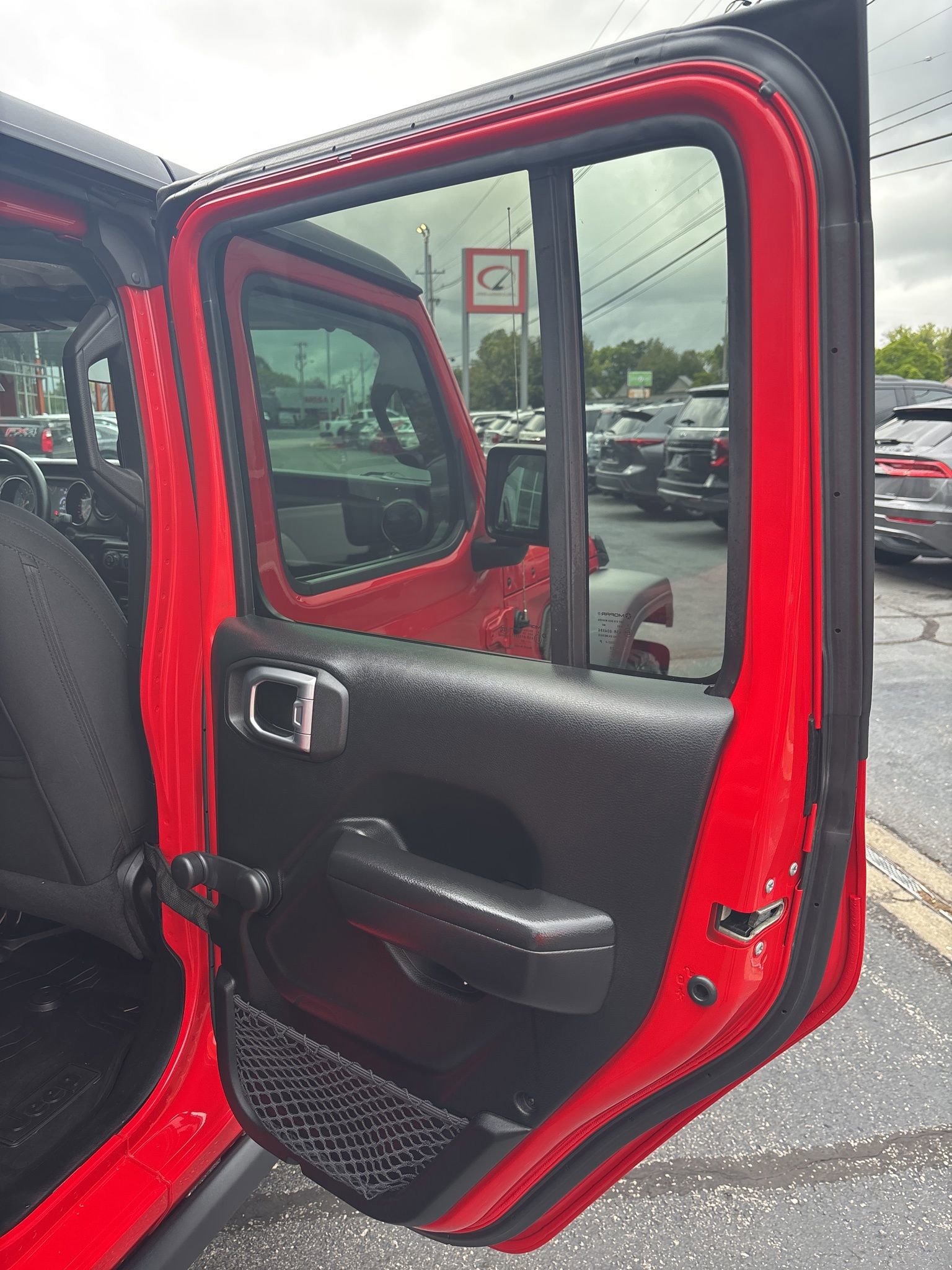 Used 2020 Jeep Wrangler Unlimited Sport image 14