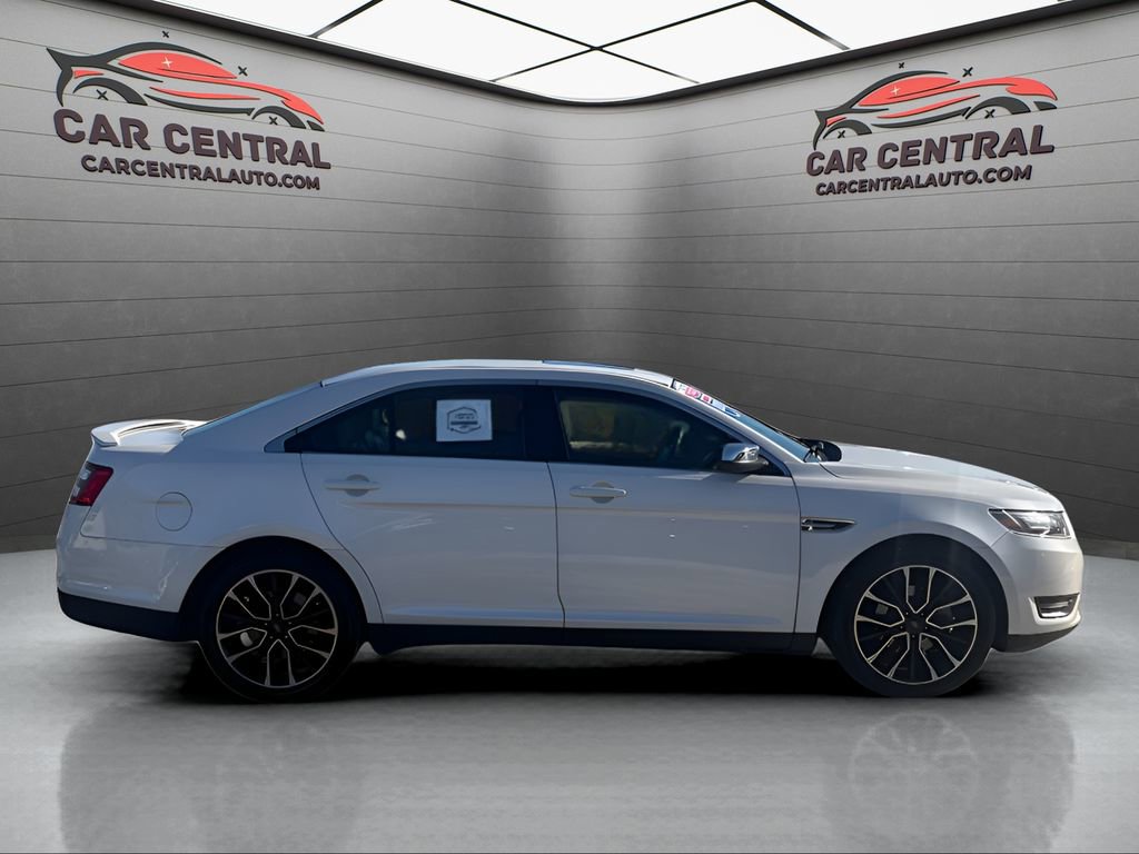 Used 2019 Ford Taurus Limited image 6