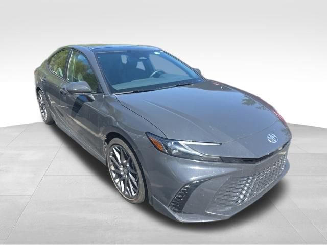 Used 2025 Toyota Camry XSE FWD image 6