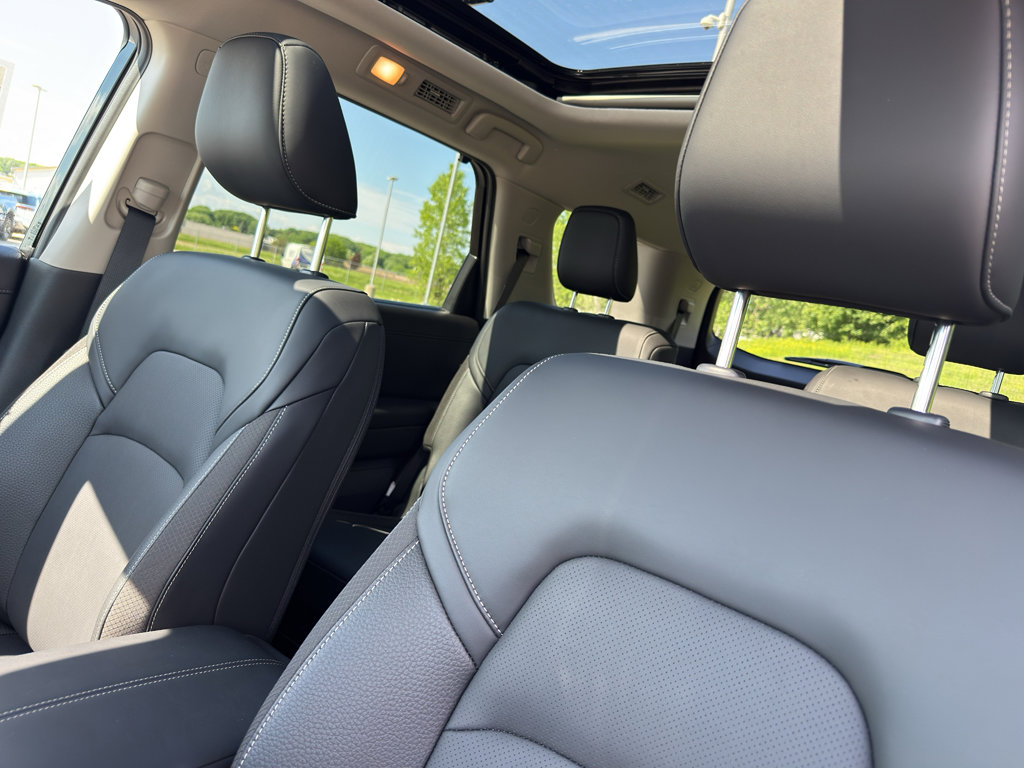 New 2026 Nissan Pathfinder SL AWD/4WD image 27