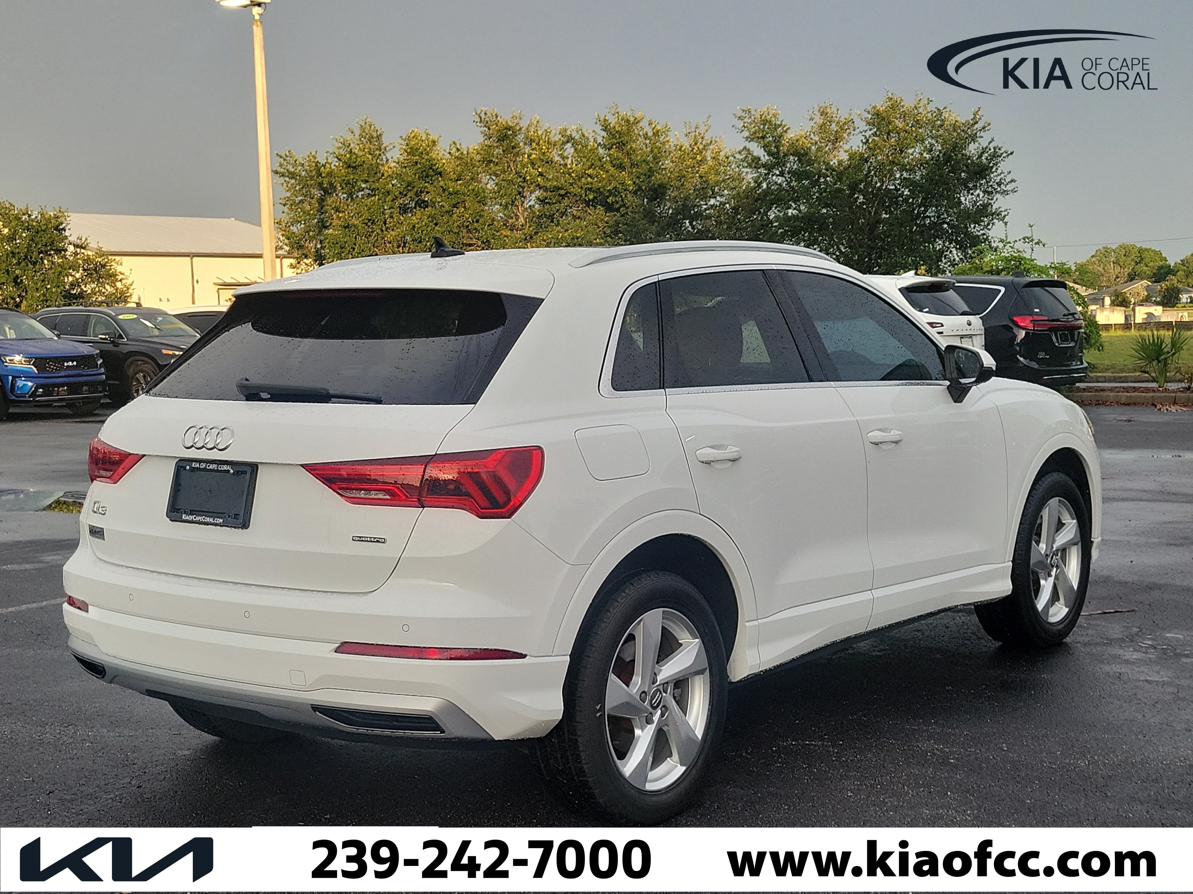 Used 2020 Audi Q3 2.0T Premium w/ Convenience Package AWD/4WD image 6