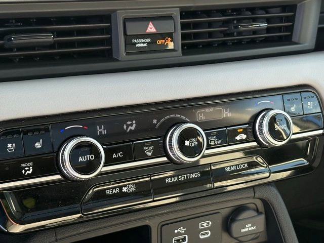 Used 2025 Honda Pilot Elite image 17