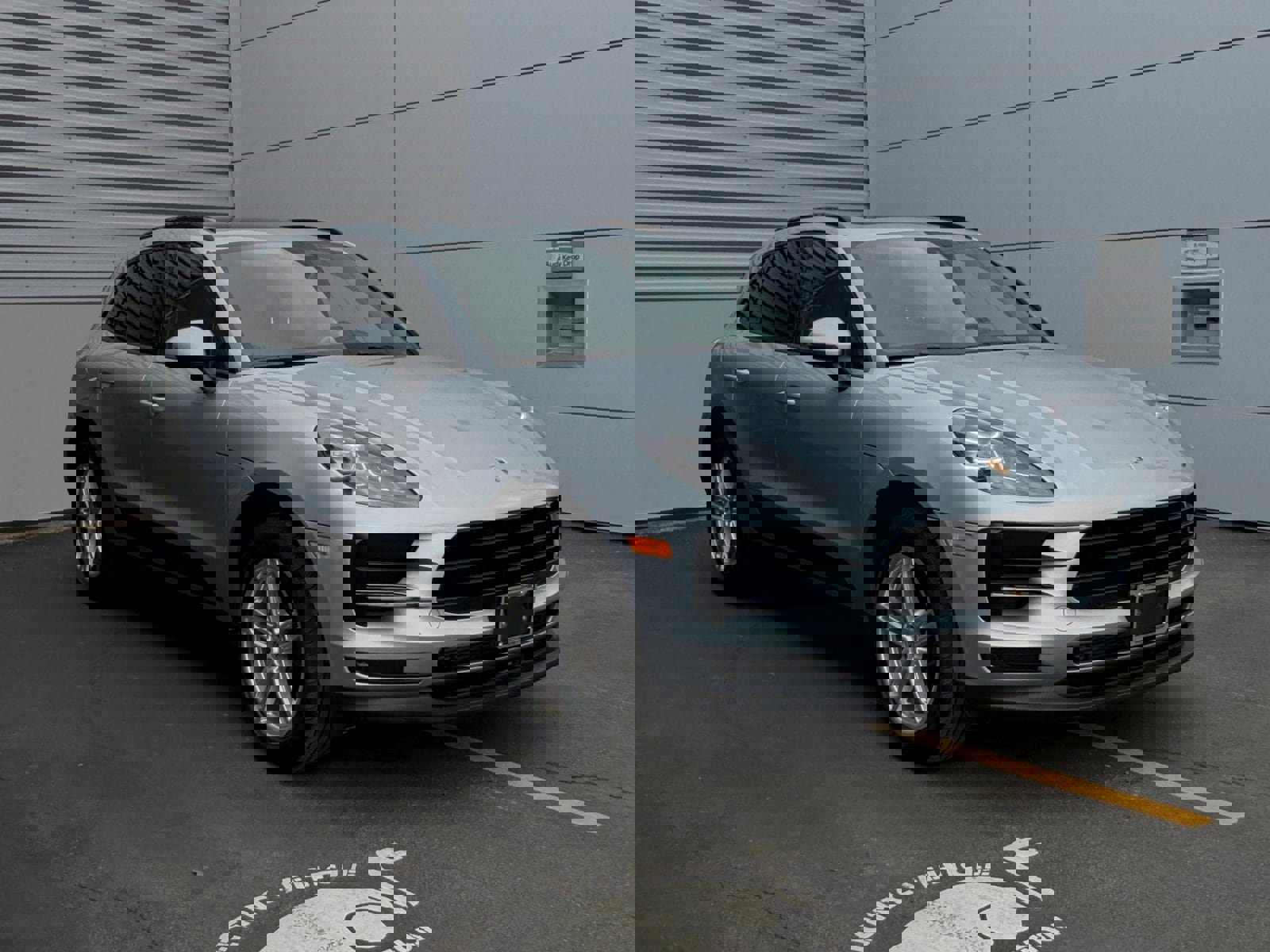Certified 2020 Porsche Macan image 5
