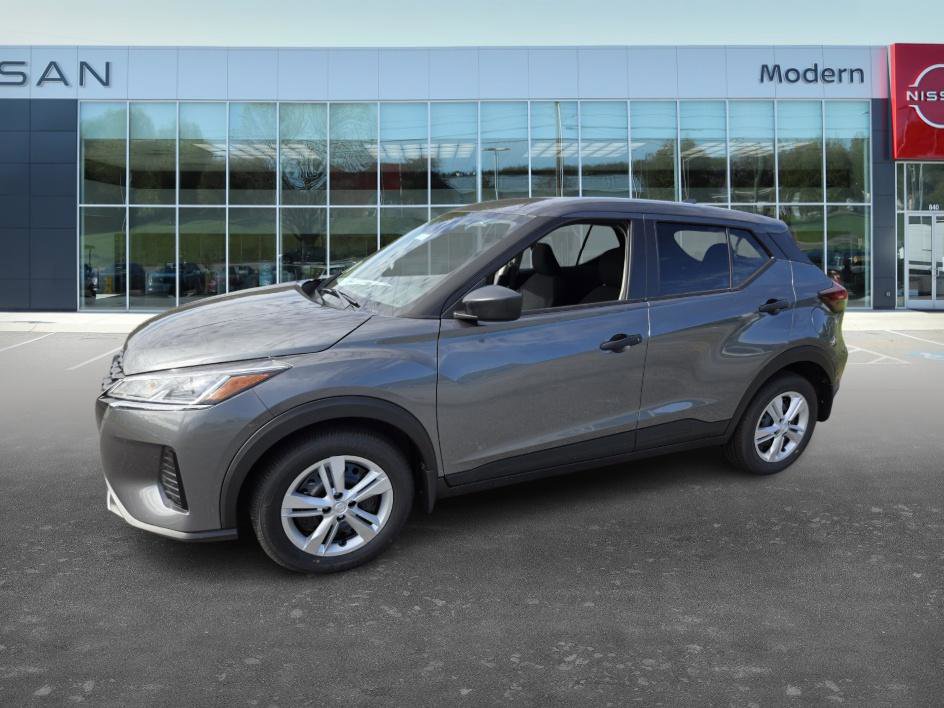 New 2025 Nissan Kicks S