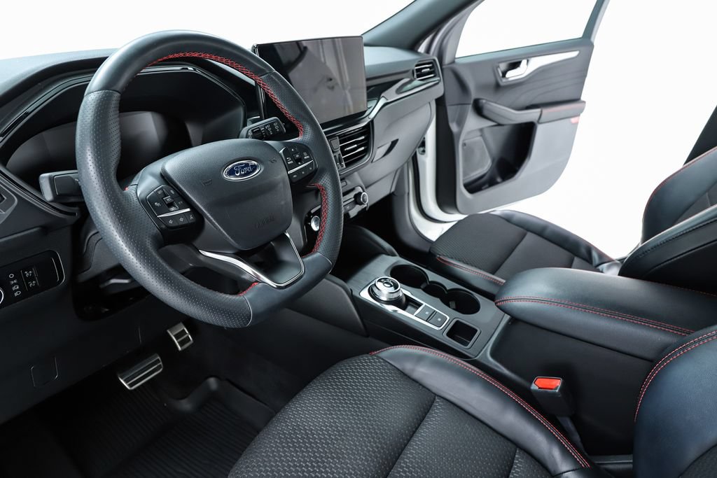 Used 2023 Ford Escape ST-Line w/ Tech Pack #1 FWD image 20