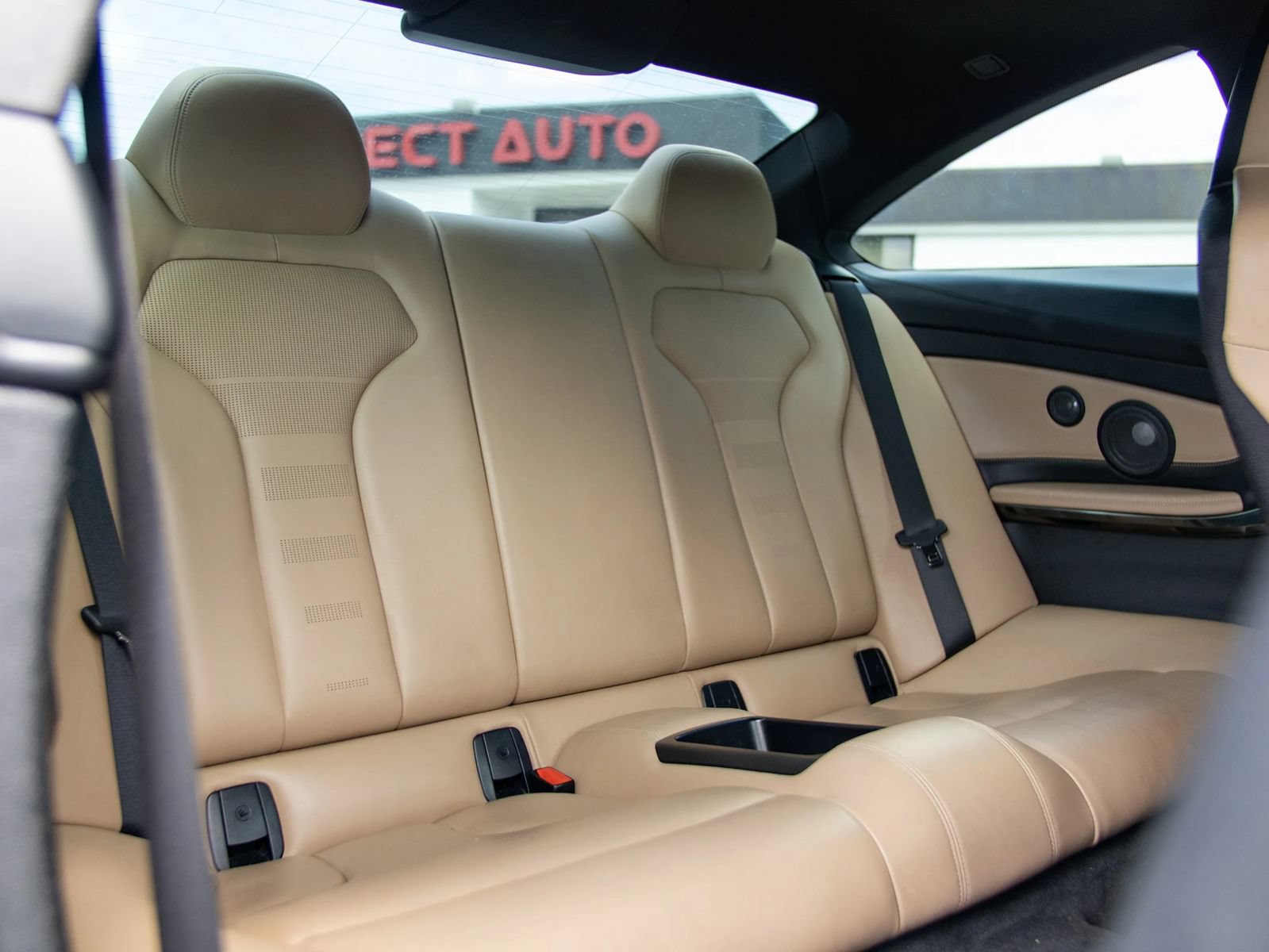 Used 2015 BMW M4 Coupe w/ Executive Package RWD image 23