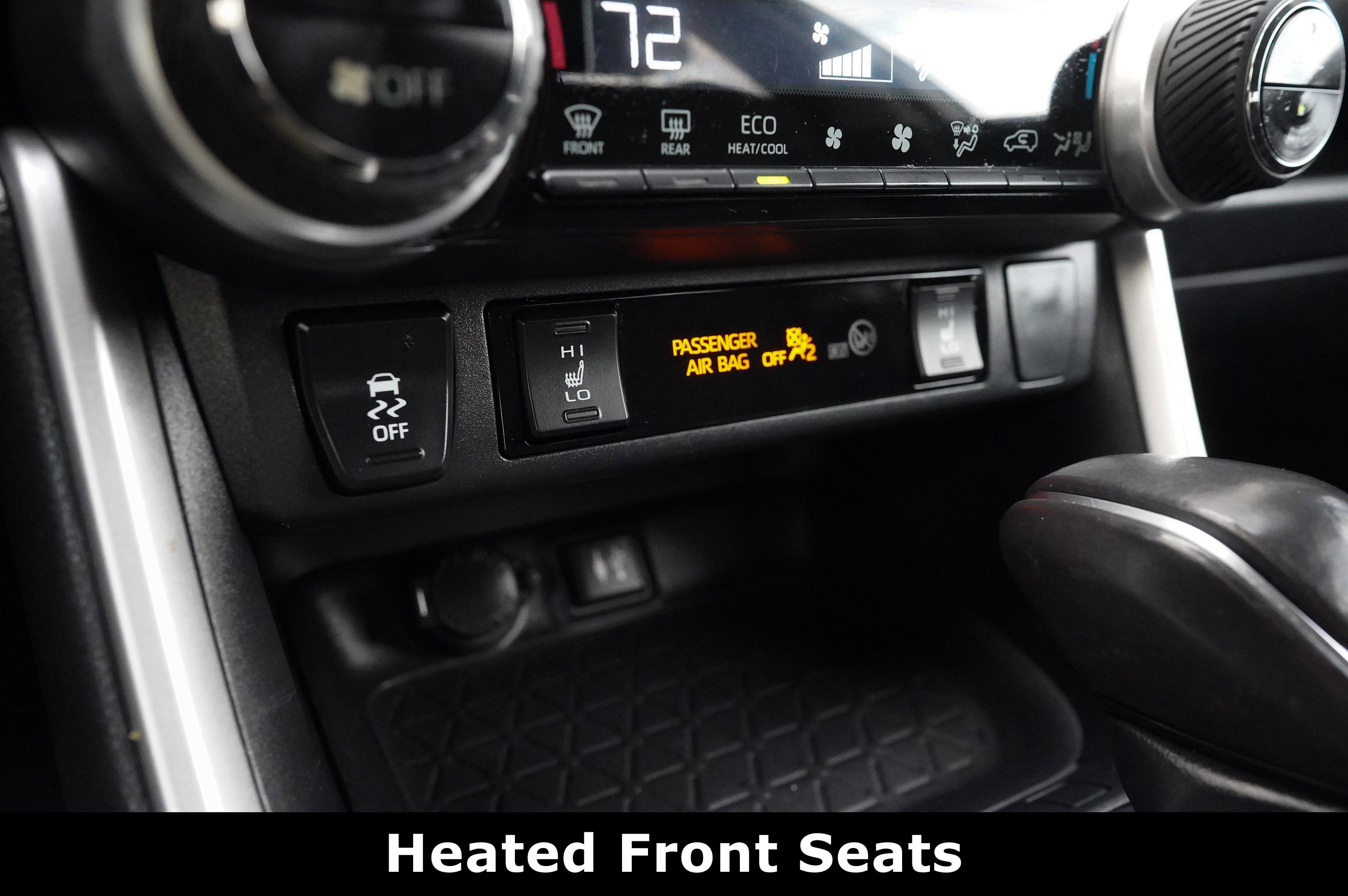 Used 2019 Toyota RAV4 XLE Premium image 33