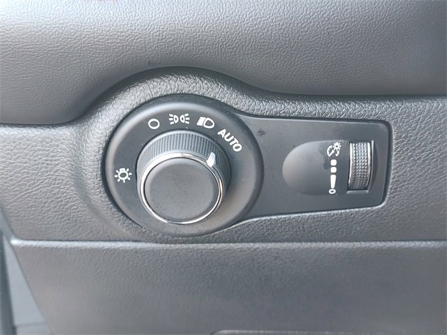 Used 2024 Dodge Durango GT image 28