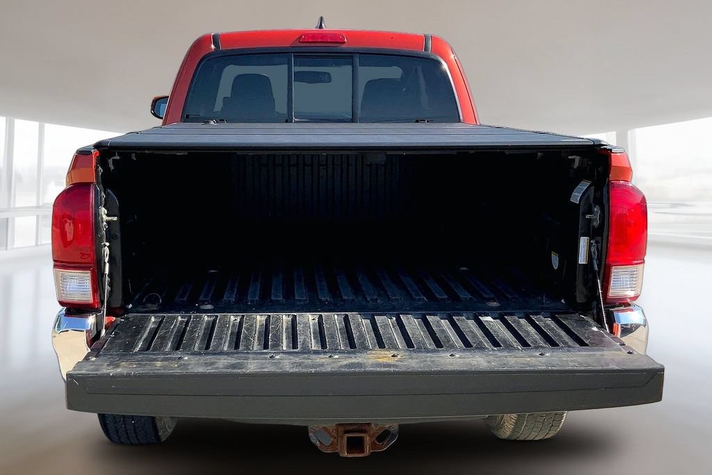 Used 2016 Toyota Tacoma TRD Off-Road w/ Towing Package AWD/4WD image 18