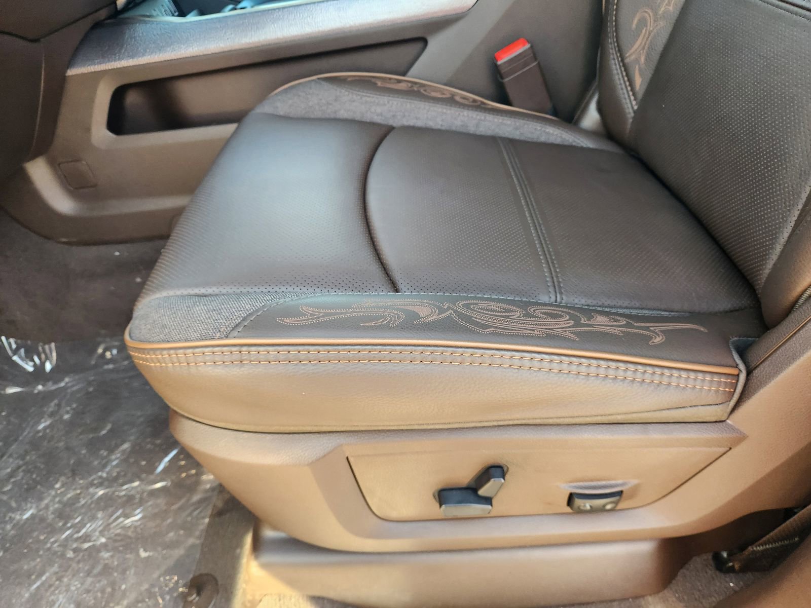 New 2026 RAM 3500 Limited image 20