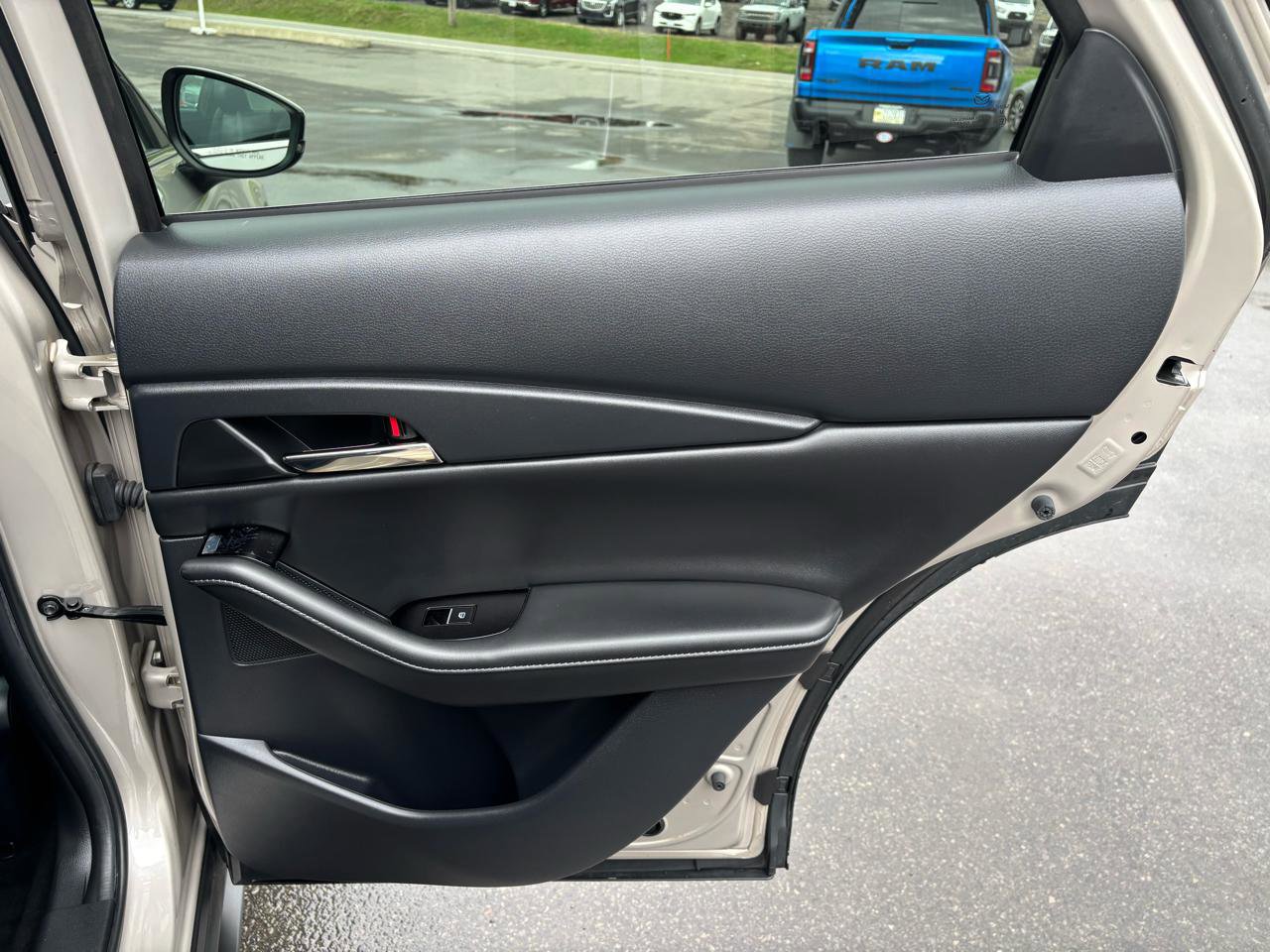 Used 2023 MAZDA CX-30 AWD 2.5 S w/ Preferred Package image 23