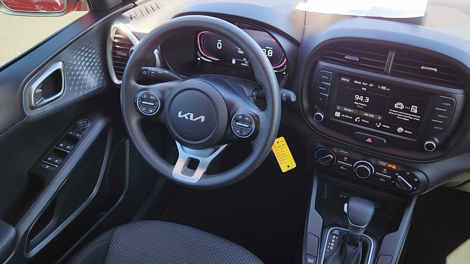 Used 2023 Kia Soul LX w/ LX Technology Package FWD image 5