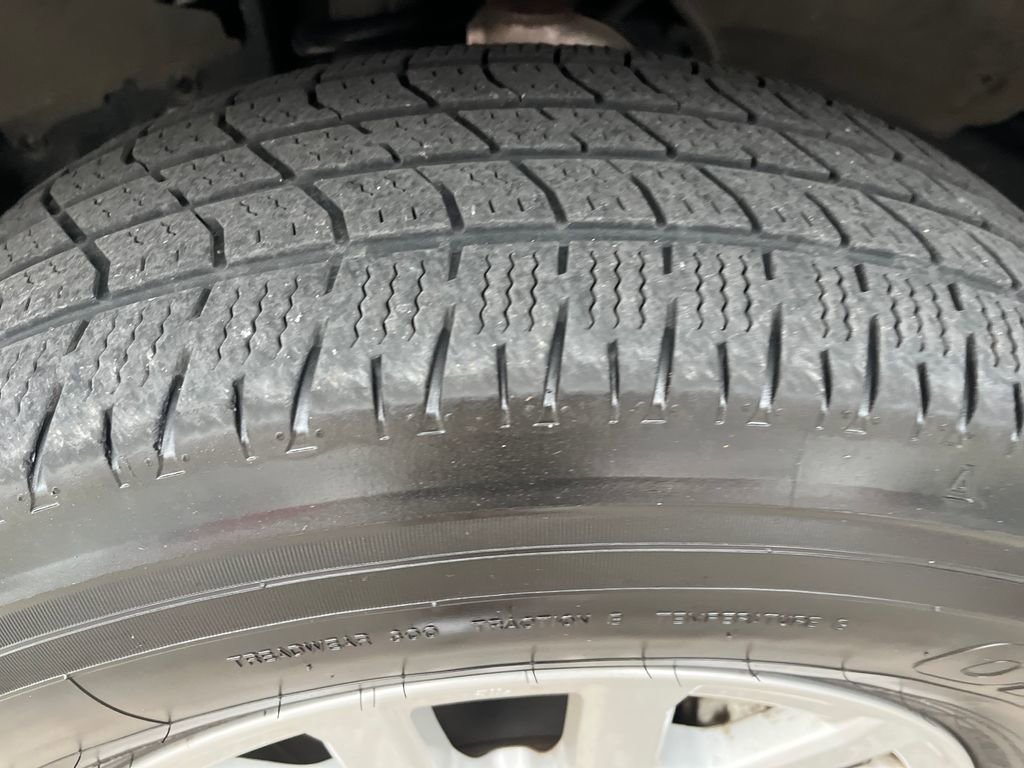 Certified 2024 Toyota Tacoma SR image 28