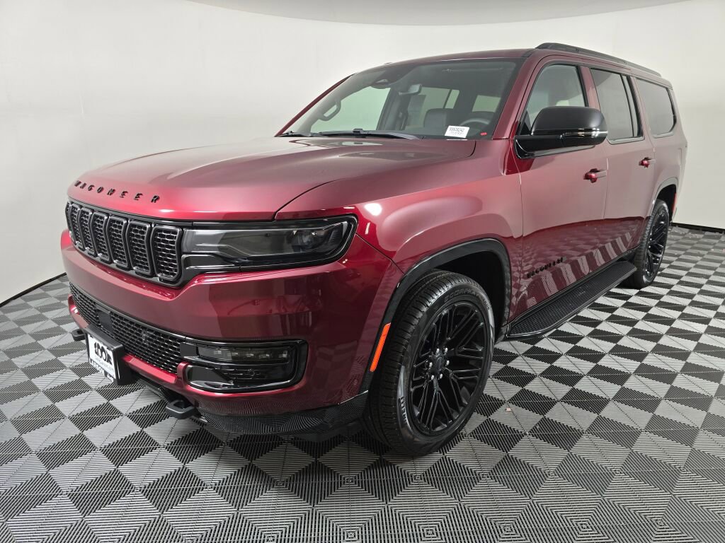 New 2025 Jeep Wagoneer L Series II w/ HD Trailer Tow Package w/25F image 8