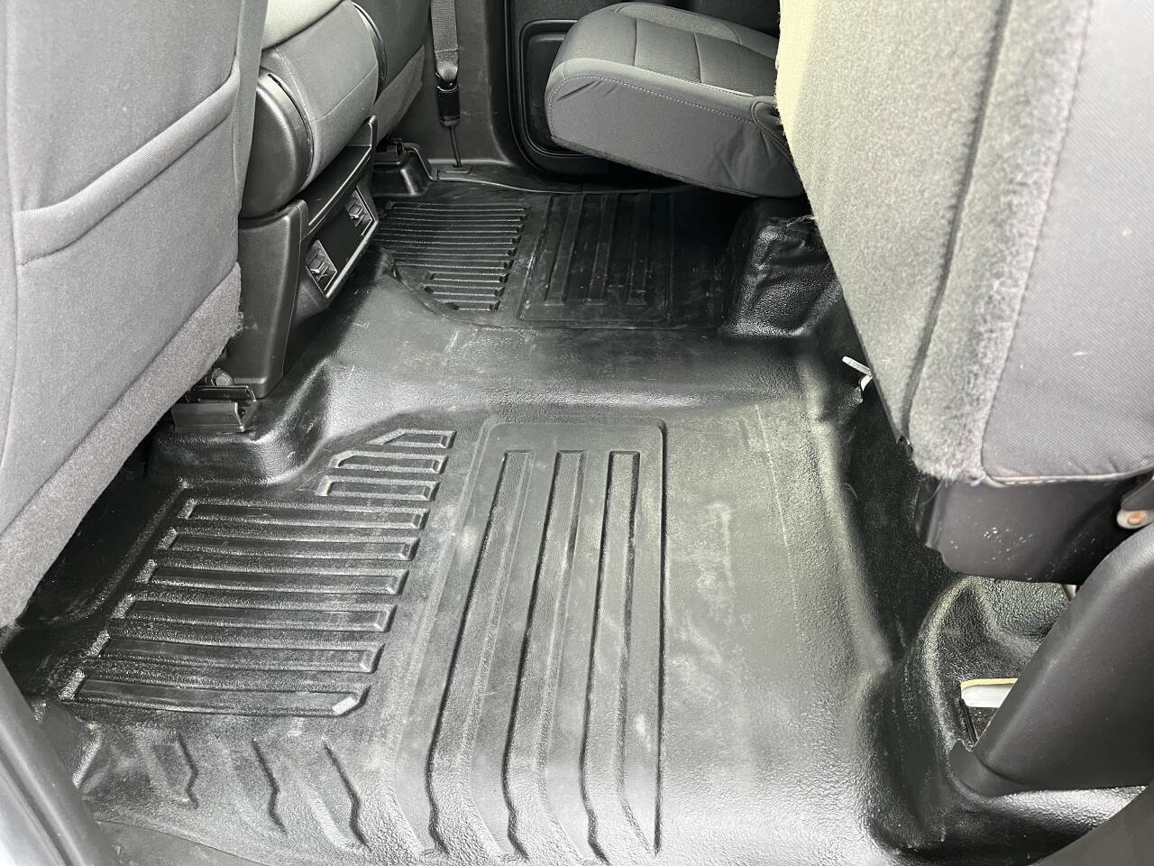 Used 2021 Chevrolet Silverado 2500 W/T w/ WT Convenience Package AWD/4WD image 18