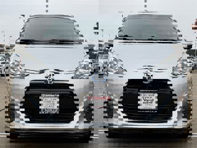 Used 2016 Toyota Prius C Four image 7