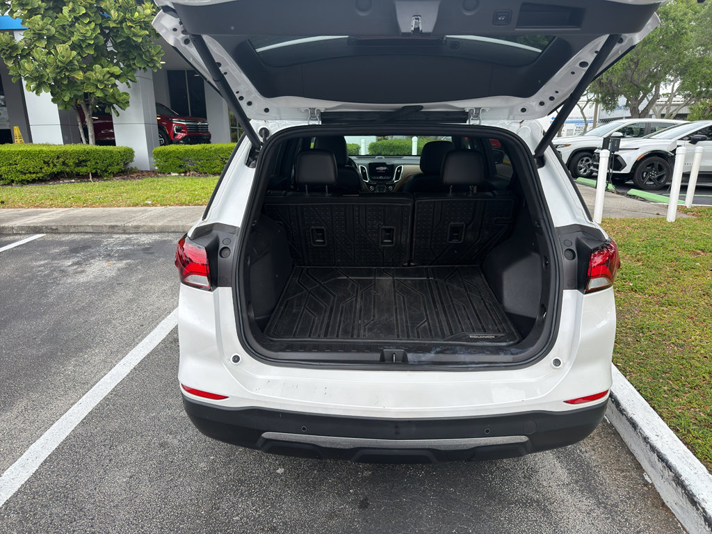 Used 2022 Chevrolet Equinox Premier image 11