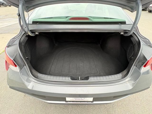 Used 2024 Hyundai Elantra SE FWD image 27