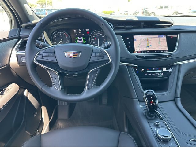 New 2026 Cadillac XT5 Premium Luxury w/ Driver Assist Package image 7
