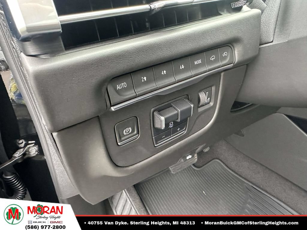 Used 2025 Cadillac Escalade Sport Platinum AWD/4WD image 21