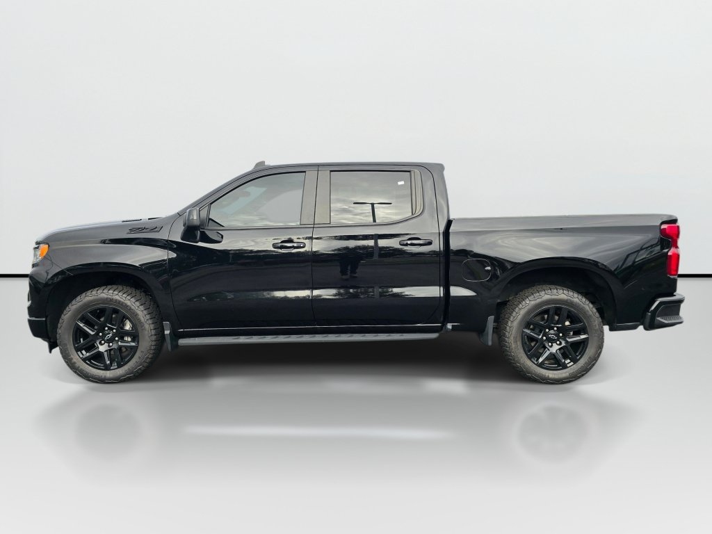 Used 2024 Chevrolet Silverado 1500 RST w/ Z71 Off-Road Package AWD/4WD image 3