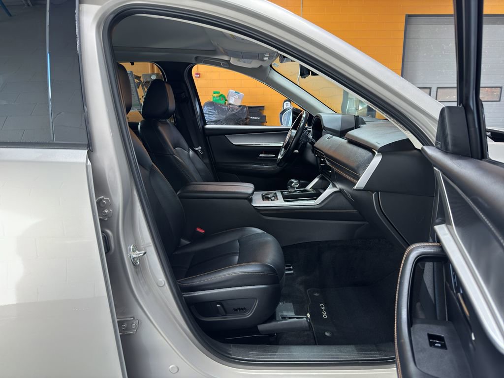 Used 2025 MAZDA CX-90 3.3 Turbo w/ Premium Sport Pkg image 19