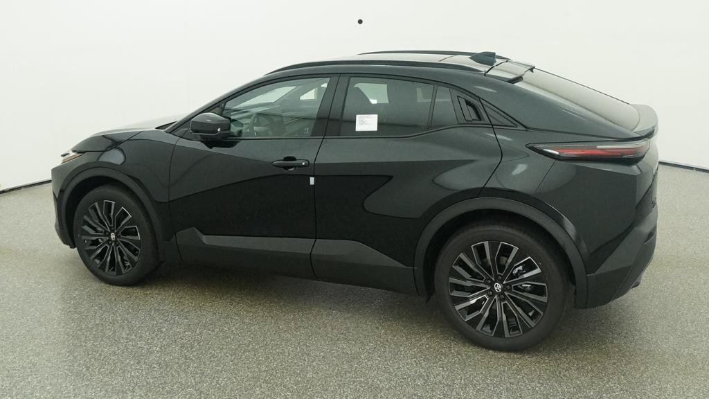 New 2026 Toyota C-HR AWD/4WD image 5