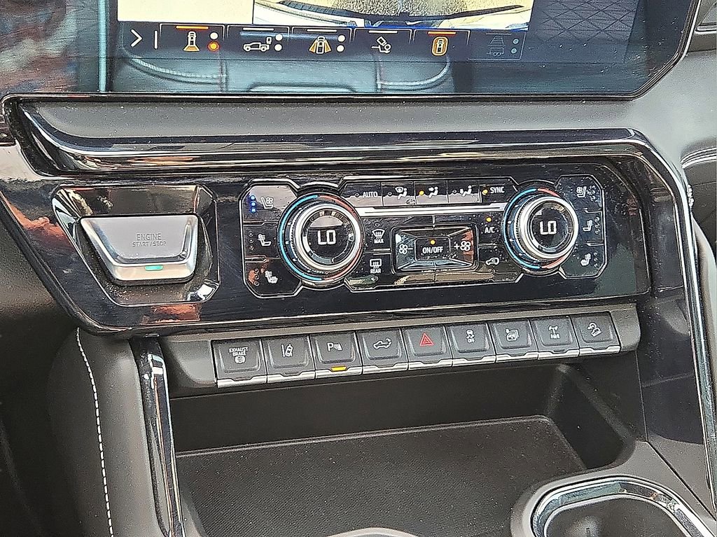 Used 2024 GMC Sierra 2500 AT4X image 29