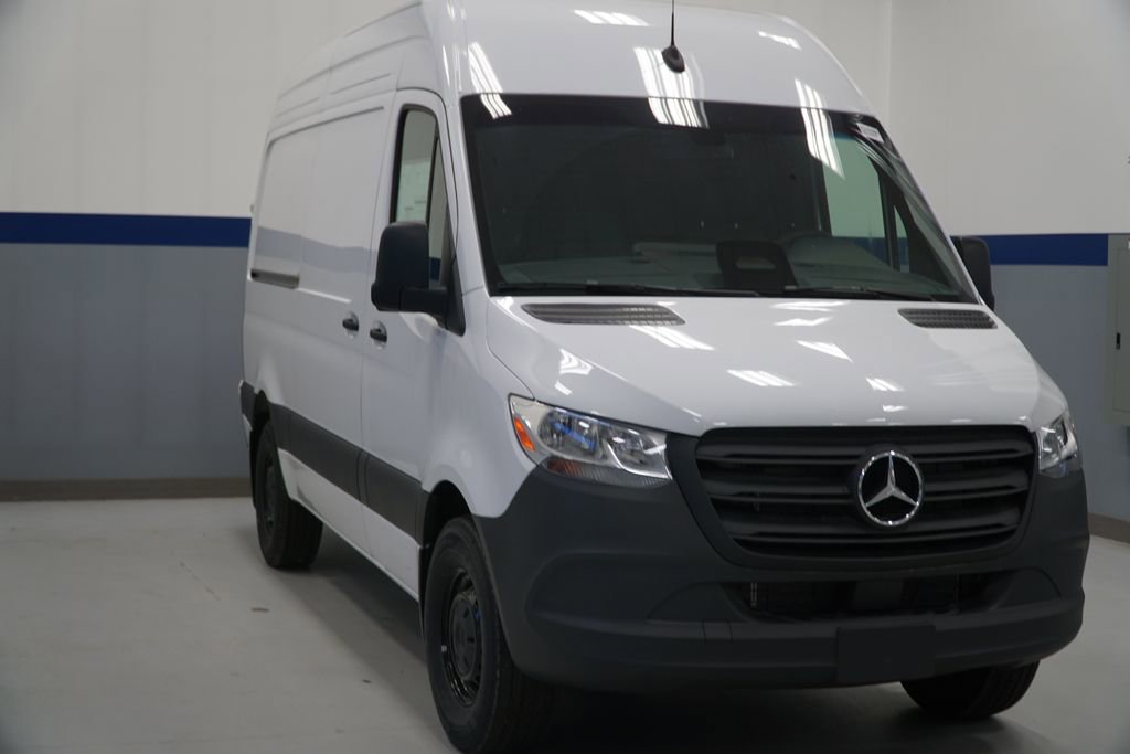 New 2025 Mercedes-Benz Sprinter 2500 image 1