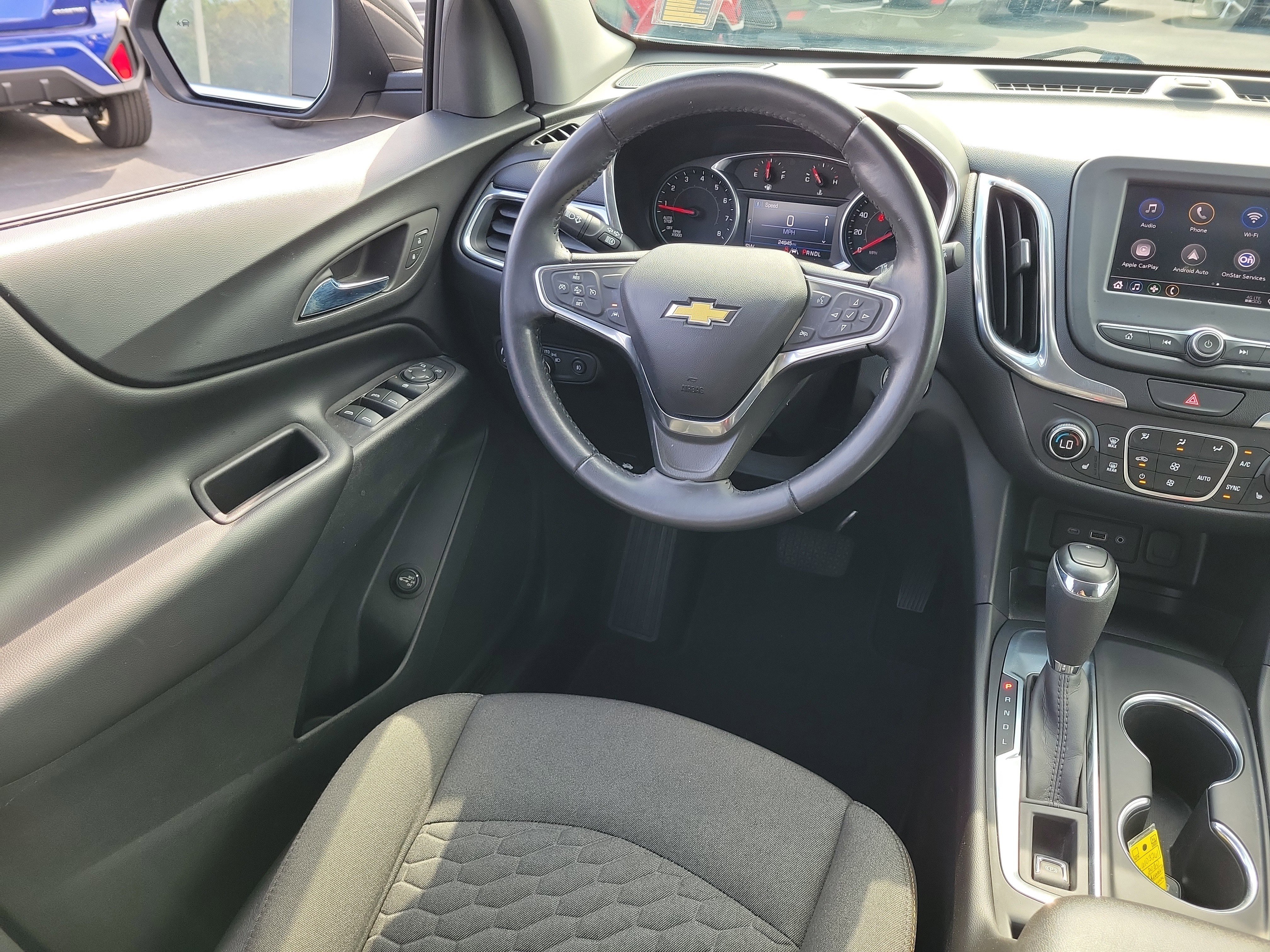 Used 2020 Chevrolet Equinox LT w/ Driver Convenience Package image 16