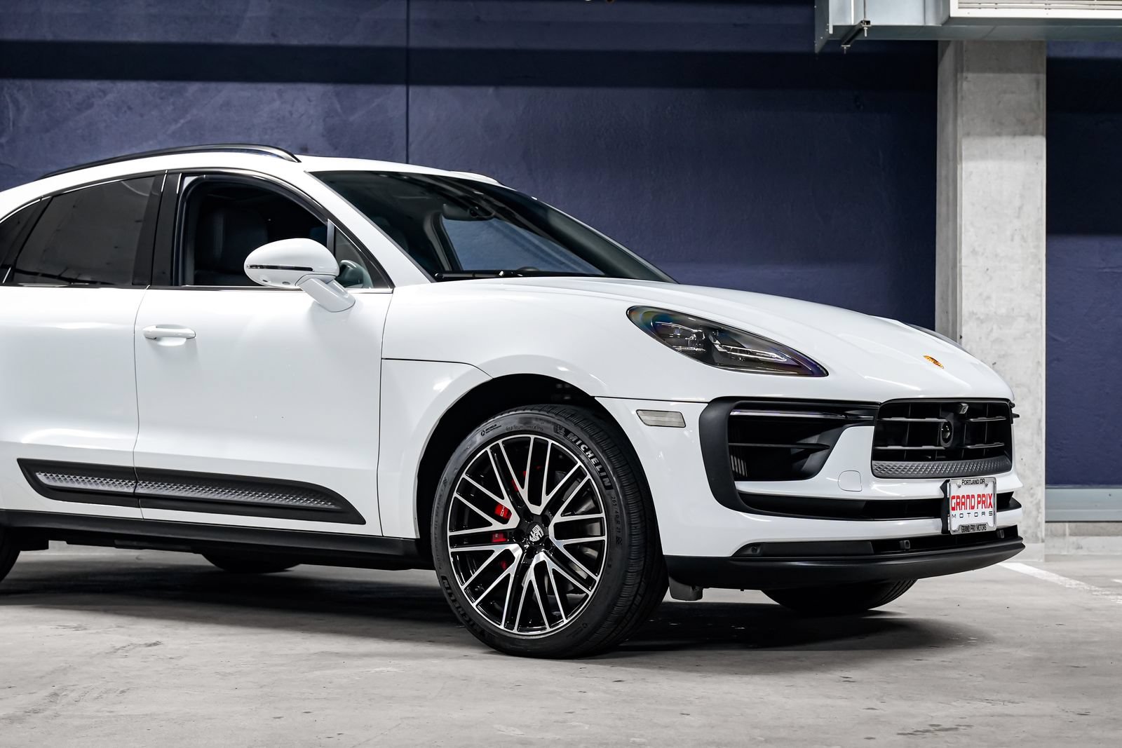 Used 2024 Porsche Macan S AWD/4WD image 49