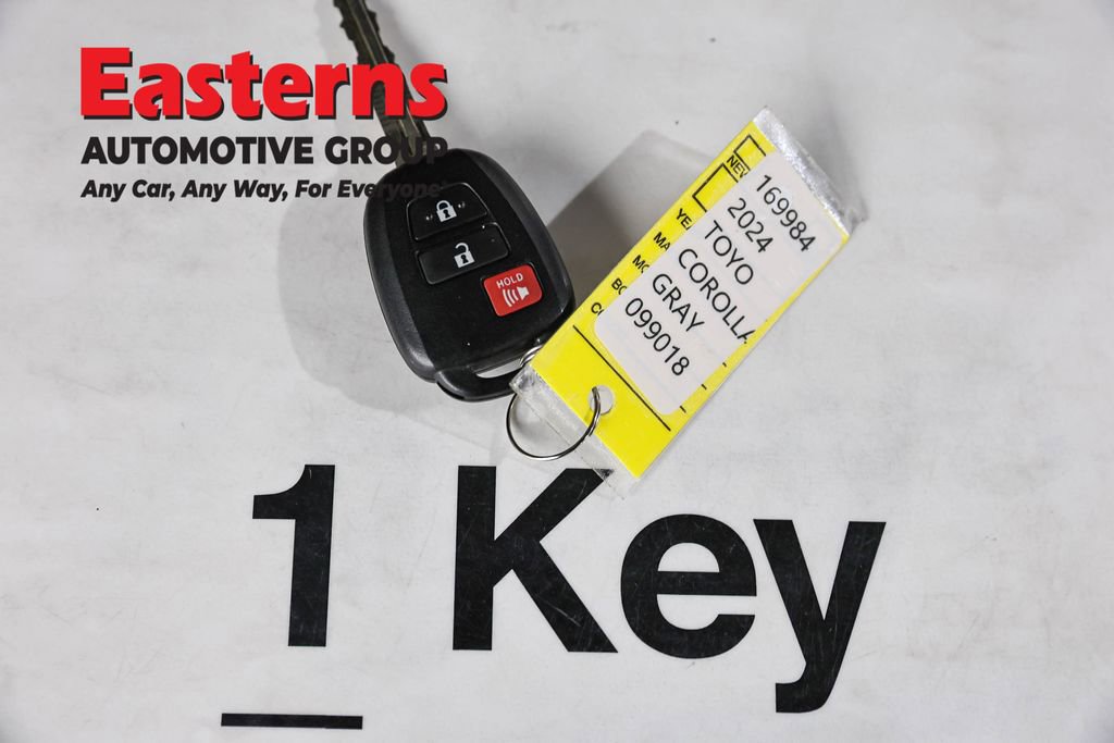 Used 2024 Toyota Corolla Cross L AWD/4WD image 24