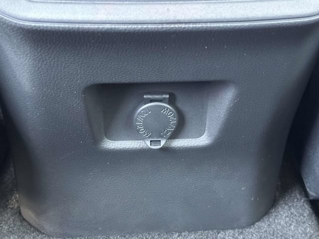 Used 2023 Toyota RAV4 LE AWD/4WD image 18