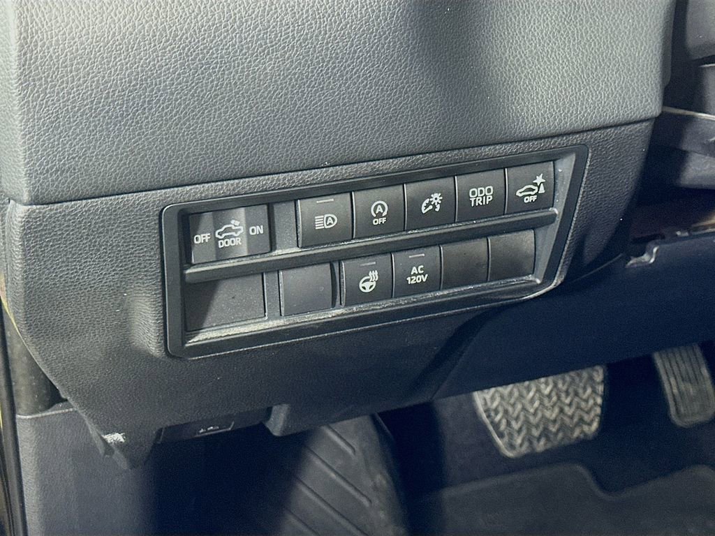 Used 2022 Toyota Tundra Limited image 20