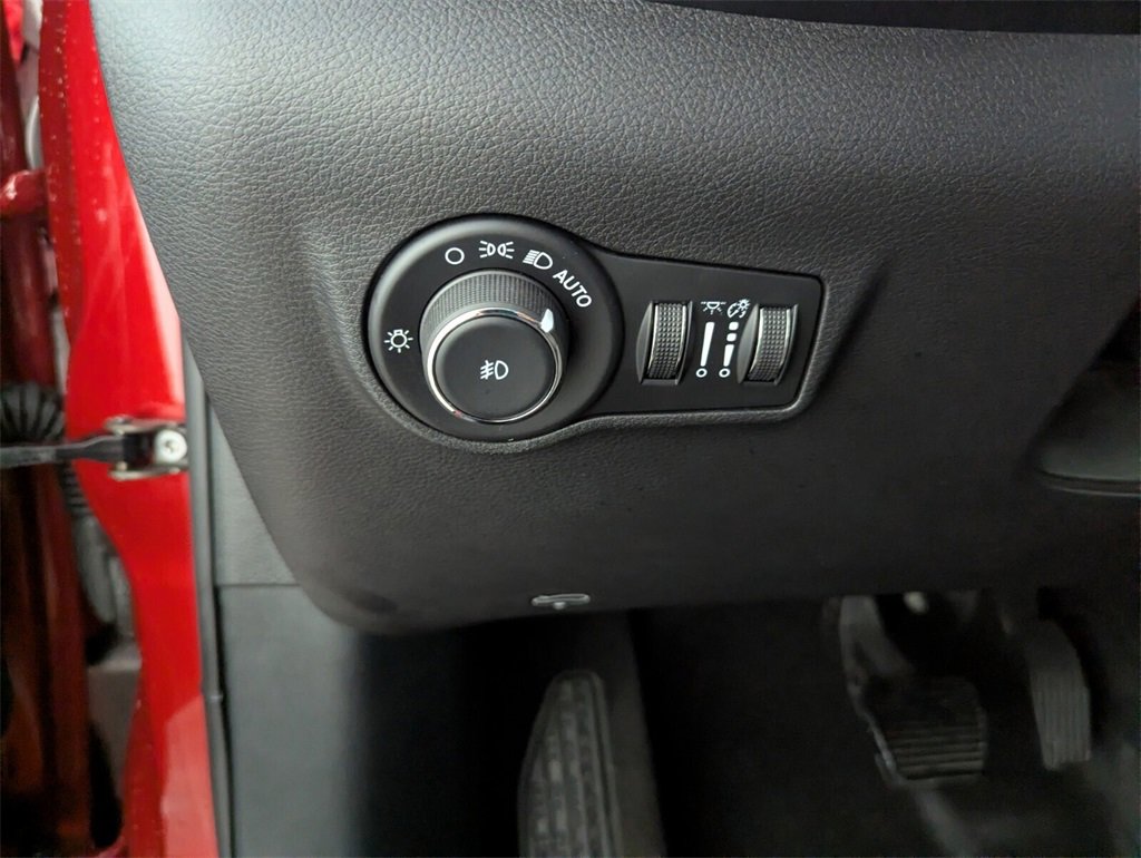 Certified 2024 Jeep Compass Limited w/ Elite Group image 28