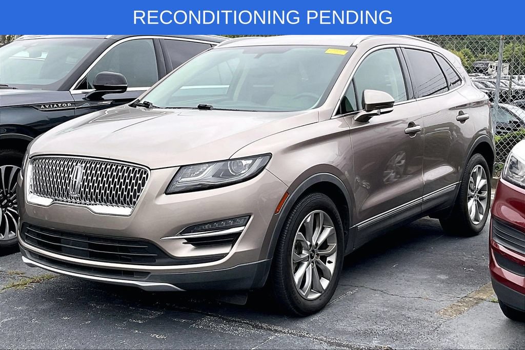 Used 2019 Lincoln MKC Select w/ Select Plus Package FWD image 2