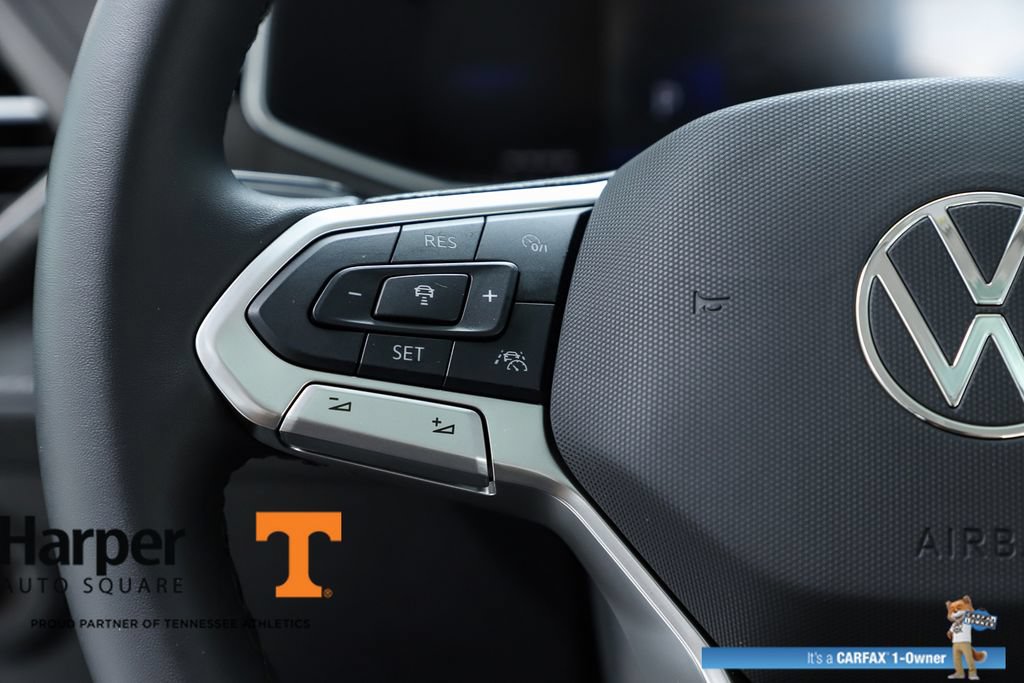 Used 2025 Volkswagen Taos SE FWD image 58