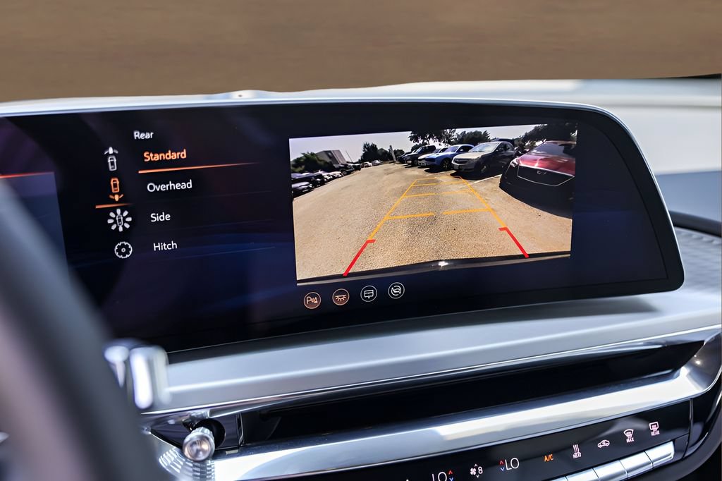 Certified 2025 Cadillac Lyriq Sport AWD/4WD image 15