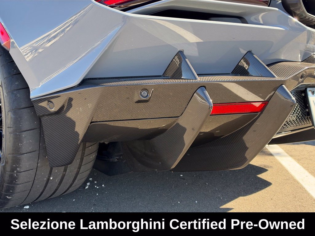Used 2025 Lamborghini Revuelto AWD/4WD image 19