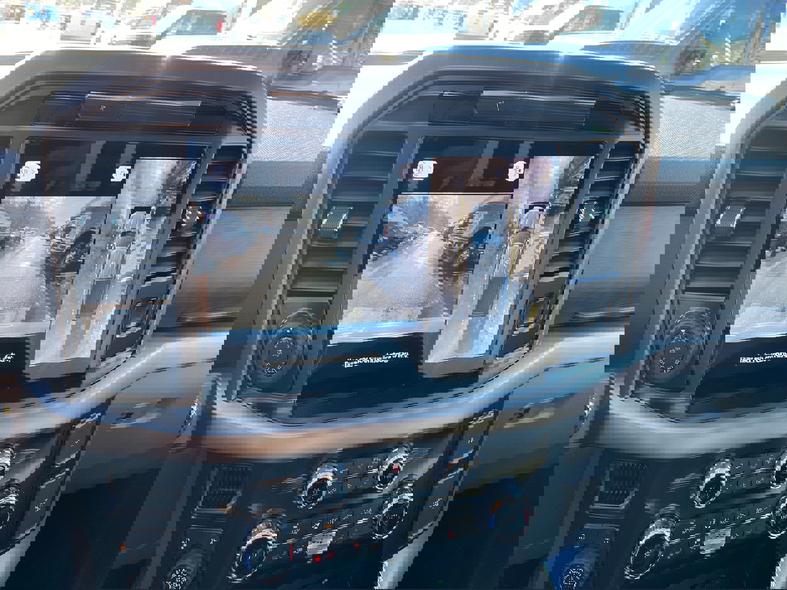 New 2025 Ford F150 XLT w/ Equipment Group 302A MID image 38