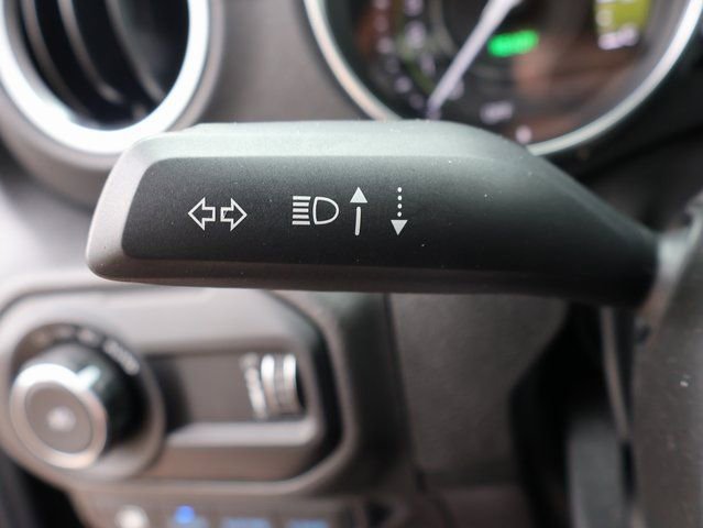 Used 2023 Jeep Wrangler Unlimited Sahara w/ Dual Top Group AWD/4WD image 23