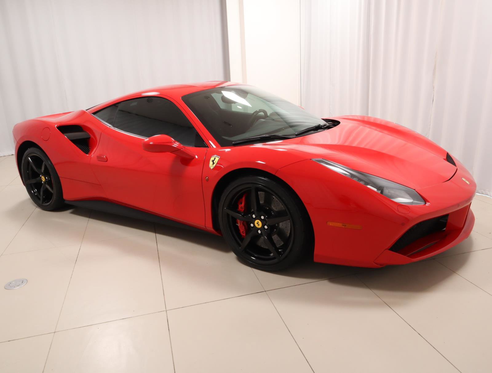 Certified 2019 Ferrari 488 GTB RWD image 7