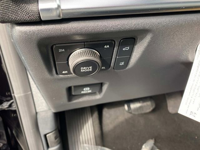 New 2026 Ford Expedition Platinum w/ Driver's Package AWD/4WD image 15