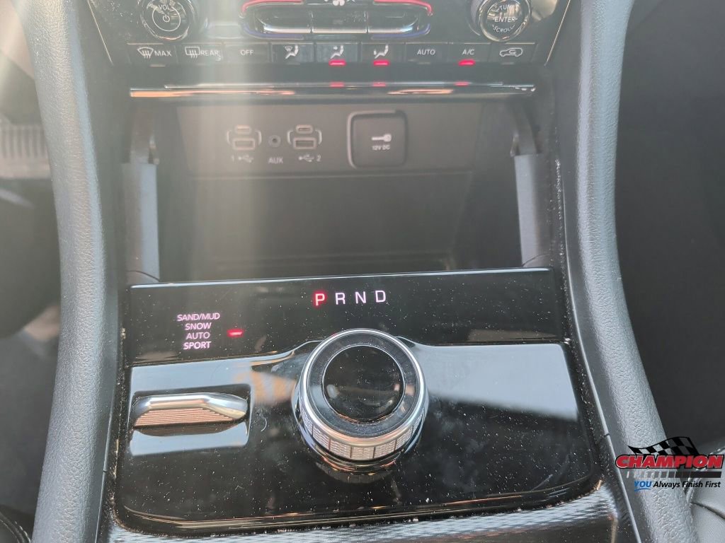 Used 2025 Jeep Grand Cherokee Limited AWD/4WD image 9