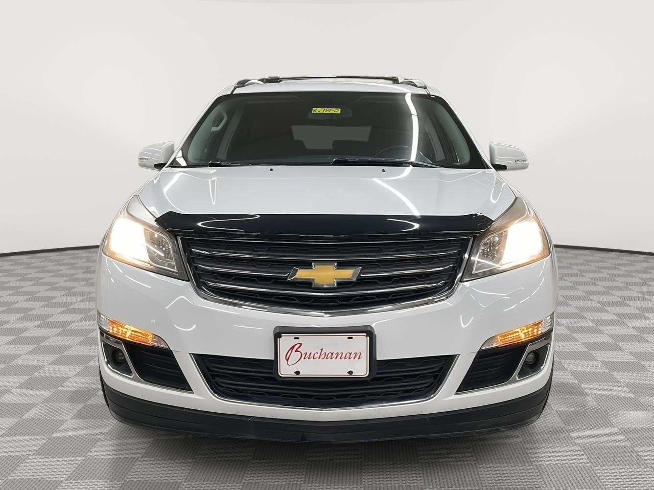 Used 2016 Chevrolet Traverse LT w/ Style and Technology Package image 3