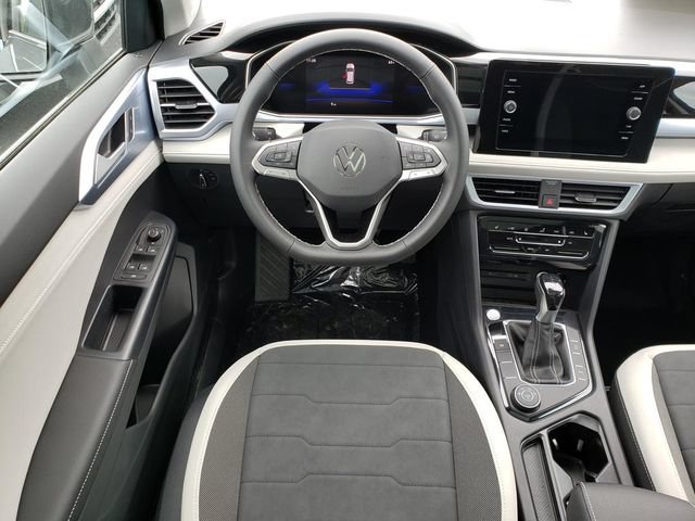 New 2026 Volkswagen Taos SE AWD/4WD image 10